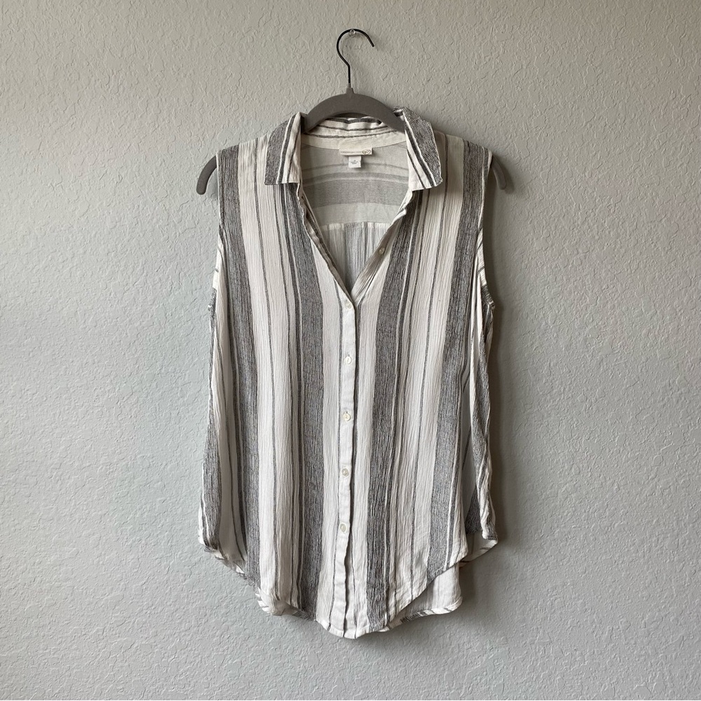 Striped Button Down Tank - Picture 4 of 8